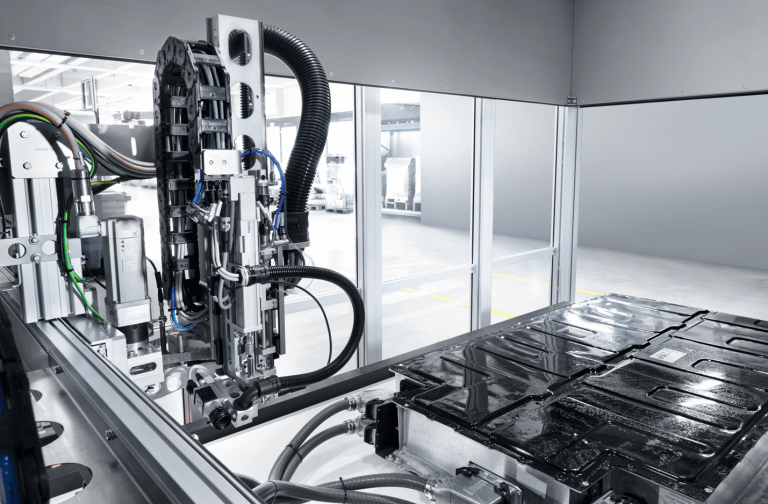 Preventing Contamination in Lithium-Ion EV Batteries with Solutions from Festo